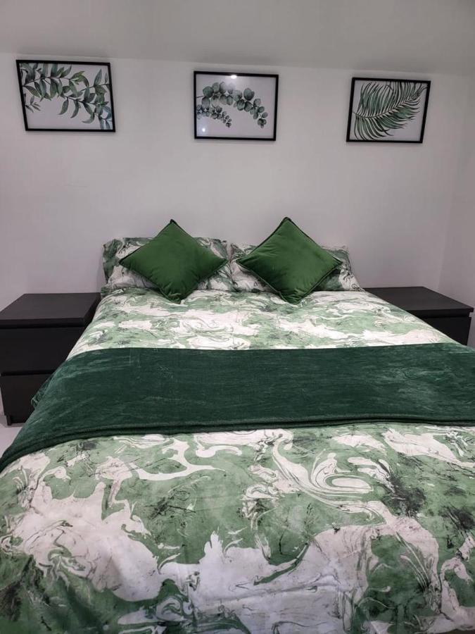 Fancy Basement Flat B Apartamento *